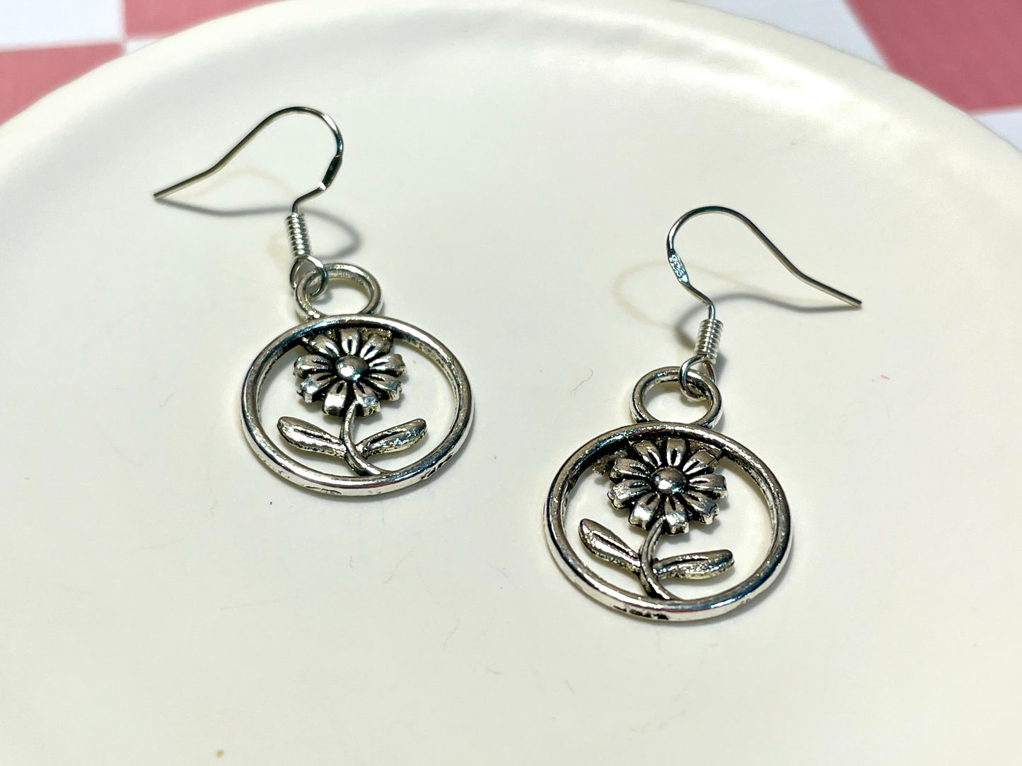 Silver Daisy Flower Earrings