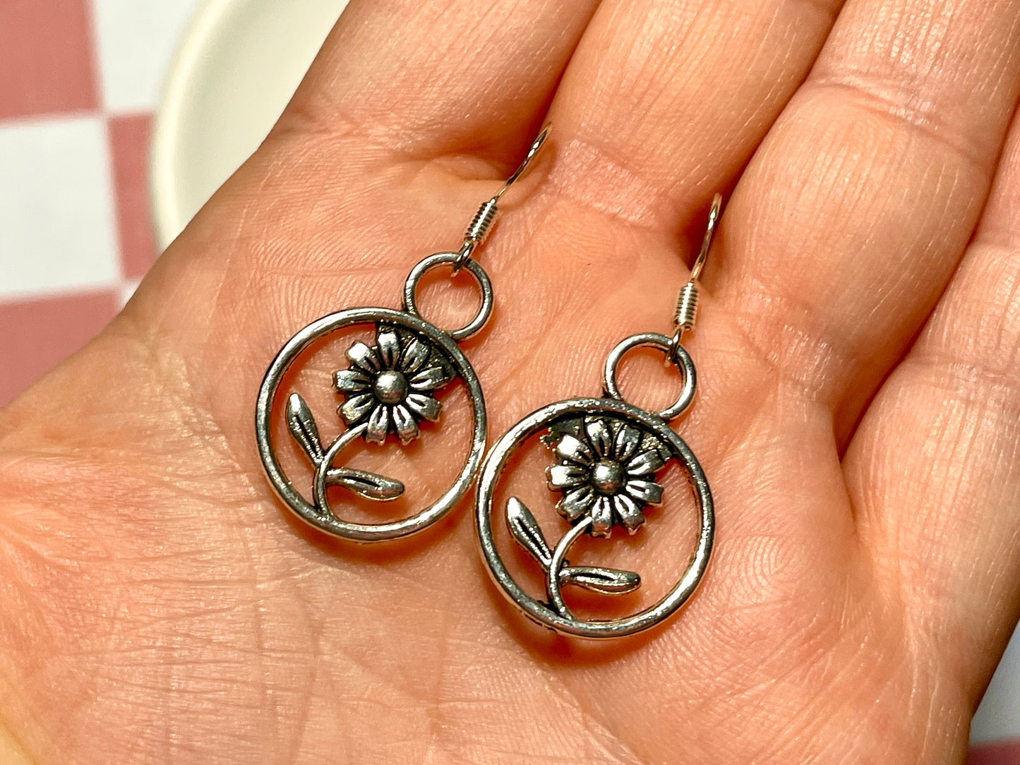 Silver Daisy Flower Earrings
