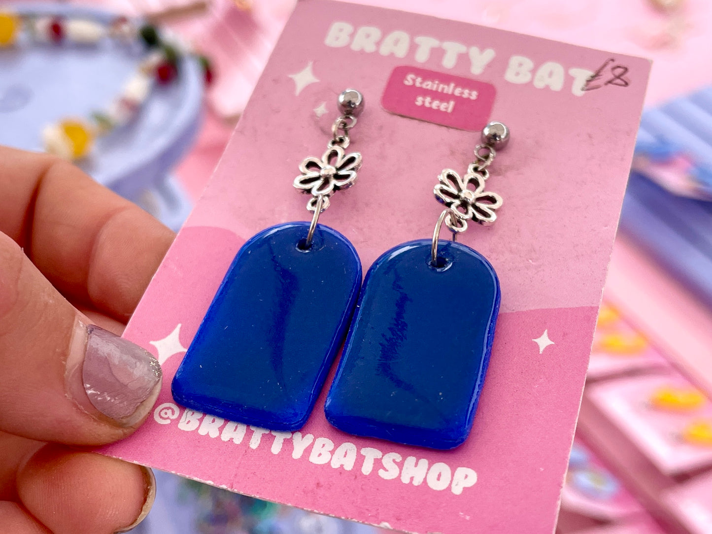 Blue Arch Dangle Stud Earrings with Flowers