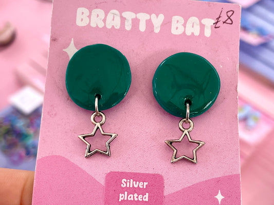 Green Circle Stud Earrings with Stars