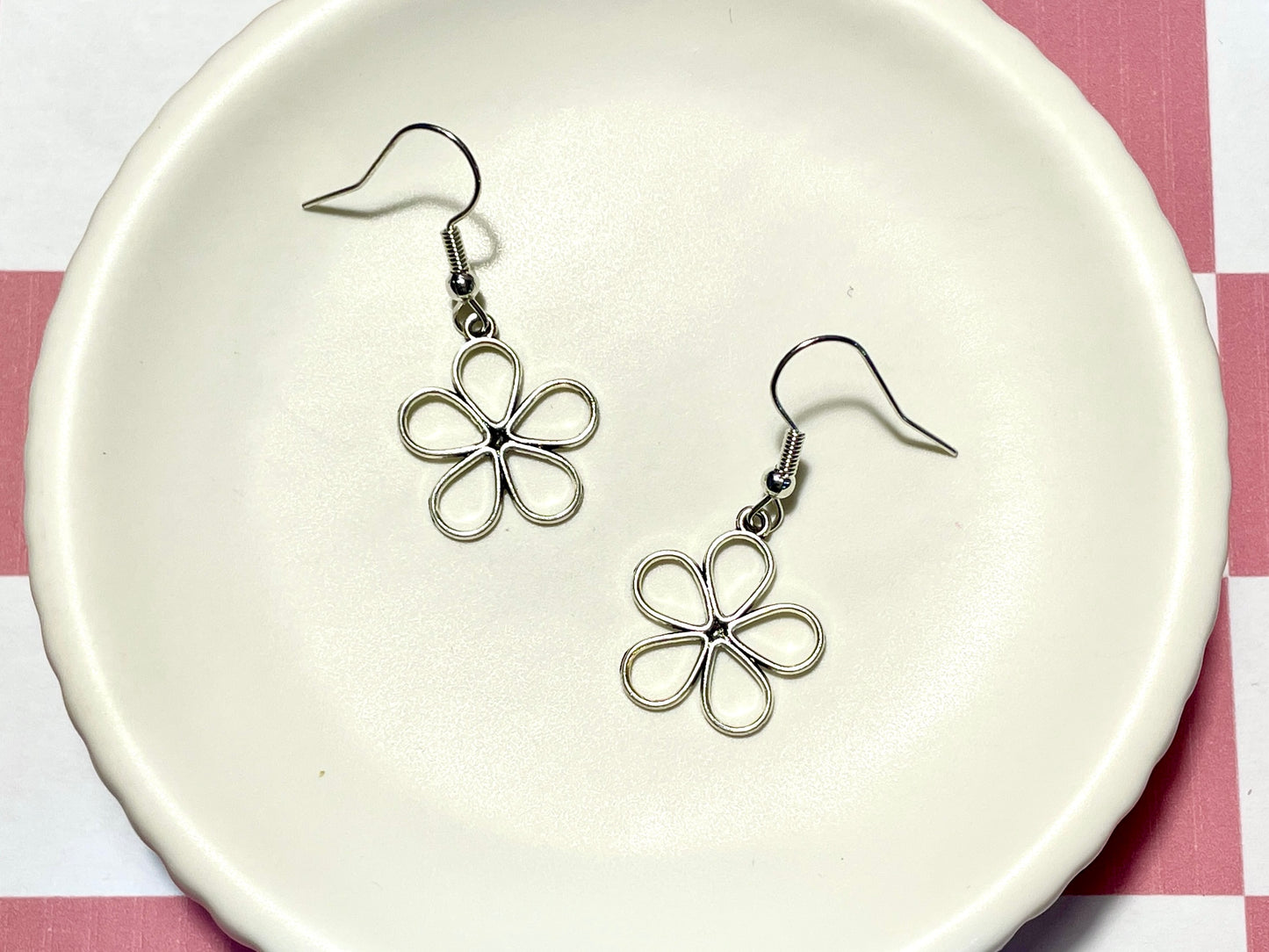 Silver Flower Outline Earrings